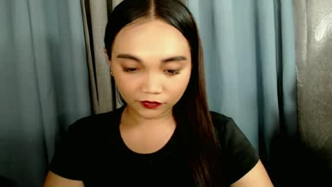 Snapshot of holy_shine chatting on 07-07-26, 10:36 Bella online show from 07-07-26, 10:36