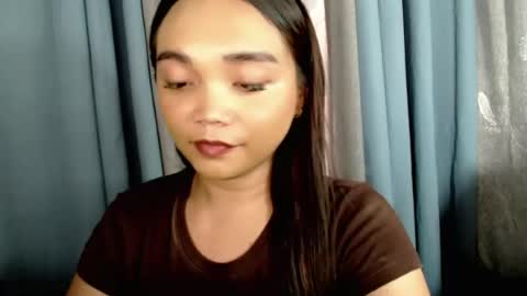 Snapshot of holy_shine chatting on 07-18-26, 08:07 Bella online show from 07-18-26, 08:07