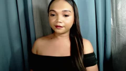 Snapshot of holy_shine chatting on 07-20-26, 08:33 Bella online show from 07-20-26, 08:33