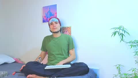      online show from 05-13-26, 06:33