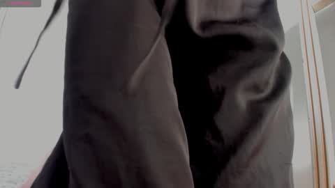 Snapshot of holybabe342 chatting on 02-25-26, 10:25 Vio online show from 02-25-26, 10:25