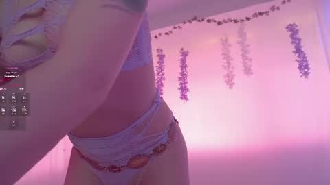 honeeeey_ online show from 07-10-26, 10:34