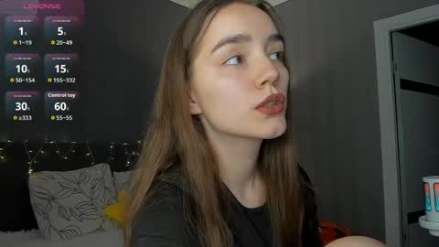 Snapshot of honey_chantal chatting on 06-09-26, 07:47 Chantal online show from 06-09-26, 07:47