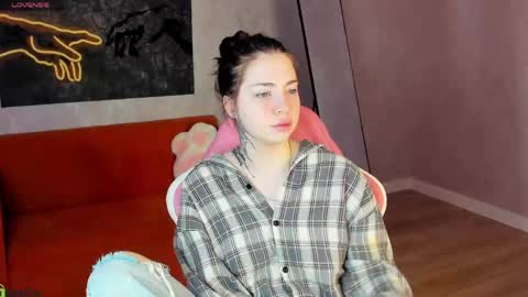 Honey online show from 05-09-26, 01:44