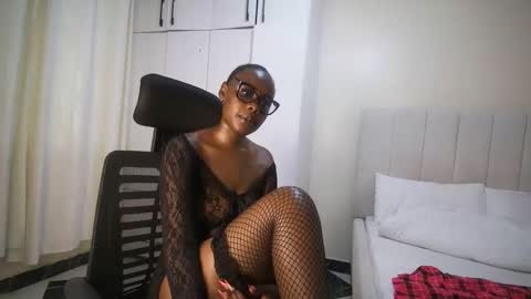 honey drop online show from 04-14-26, 12:00