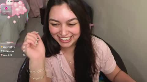 Tia online show from 05-15-26, 11:23