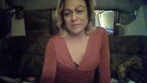 Snapshot of honeybfly99 chatting on 02-15-25, 12:11 honeybfly99 online show from 02-15-25, 12:11