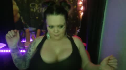 Snapshot of honeychambers chatting on 04-02-26, 10:51 honeychambers online show from 04-02-26, 10:51
