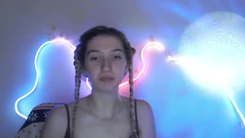 Snapshot of honeyveil chatting on 06-06-26, 03:50 honeyveil online show from 06-06-26, 03:50