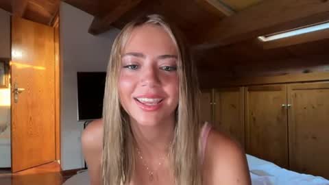 Honey online show from 06-18-26, 05:08