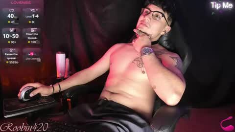 Snapshot of honter20 chatting on 07-10-26, 03:11 robiin online show from 07-10-26, 03:11