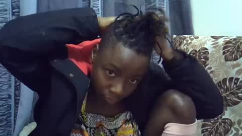 Snapshot of horny_baddie18 chatting on 07-13-26, 06:22 Leila online show from 07-13-26, 06:22