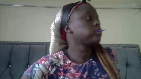 horny_ebony546069 online show from 01-05-25, 10:53
