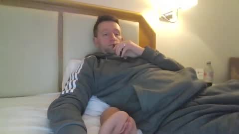 horny_jay86 online show from 05-17-26, 06:26