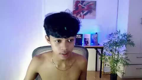 horny_joshxxx online show from 04-17-26, 07:28