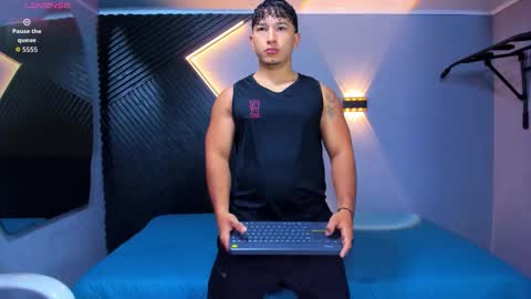 horny_nick18 online show from 03-27-26, 12:16