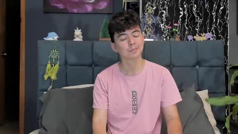 Alex and Camilo online show from 01-19-25, 09:45