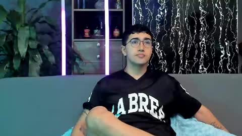 Alex and Camilo online show from 06-14-26, 02:08