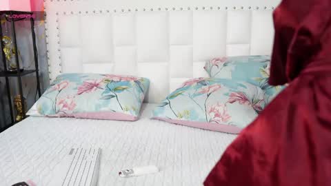Khloe  online show from 05-31-26, 11:50
