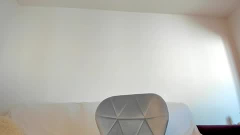 Emma online show from 03-26-26, 08:31