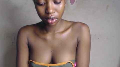Bella online show from 05-21-26, 07:37