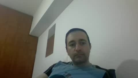 Snapshot of hornysnake69 chatting on 02-11-25, 07:33 hornysnake69 online show from 02-11-25, 07:33