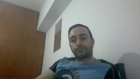 Snapshot of hornysnake69 chatting on 02-19-25, 01:40 hornysnake69 online show from 02-19-25, 01:40