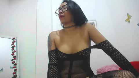 Agatha online show from 05-12-26, 02:14
