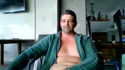 Snapshot of hot_bigcook chatting on 06-05-26, 07:30 Hardcock20cm online show from 06-05-26, 07:30