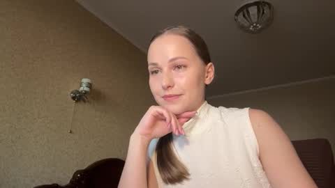 hot_chance_ online show from 03-25-26, 01:06