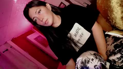 its me CLAUDIA online show from 06-30-26, 08:26