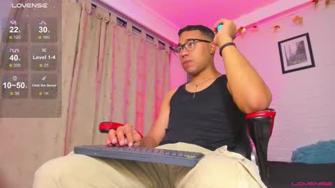 hot_dreams_x online show from 01-08-25, 03:08