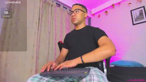 hot_dreams_x online show from 01-15-25, 01:02