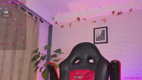 hot_dreams_x online show from 01-31-25, 09:48
