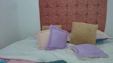 hot_luna_x online show from 07-23-26, 08:18