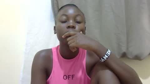 hot_melanie1 online show from 04-26-26, 09:40