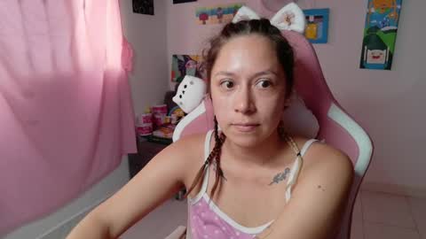 Mia online show from 02-04-26, 03:29