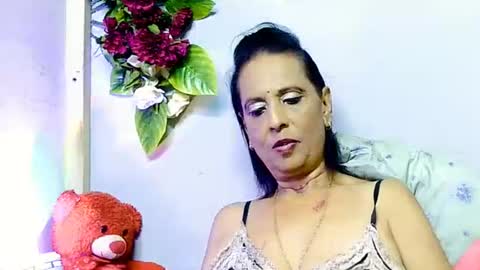 hot queen online show from 06-07-26, 06:22
