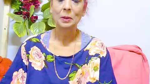 hot queen online show from 07-21-26, 05:43