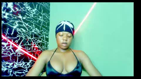 Snapshot of hot_stellaa chatting on 01-07-25, 08:24 Stella online show from 01-07-25, 08:24