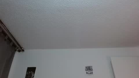 Snapshot of hot_teo_ chatting on 12-17-25, 09:48 Mateo online show from 12-17-25, 09:48