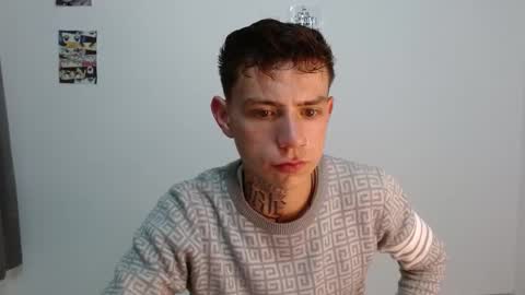 Snapshot of hot_teo_ chatting on 12-18-25, 09:48 Mateo online show from 12-18-25, 09:48