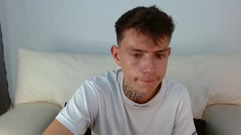 Snapshot of hot_teo_ chatting on 01-05-26, 05:27 Mateo online show from 01-05-26, 05:27