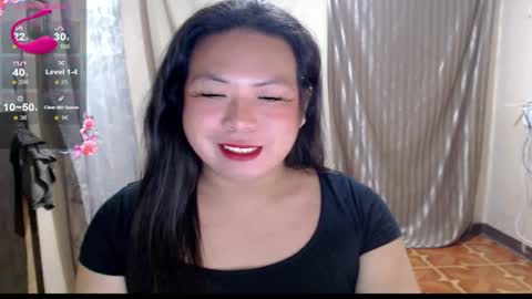 Snapshot of hotasian_mama chatting on 07-04-26, 11:05 Grace online show from 07-04-26, 11:05