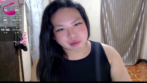 Snapshot of hotasian_mama chatting on 07-06-26, 10:56 Grace online show from 07-06-26, 10:56