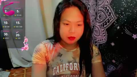Snapshot of hotasian_mama chatting on 07-14-26, 11:38 Grace online show from 07-14-26, 11:38