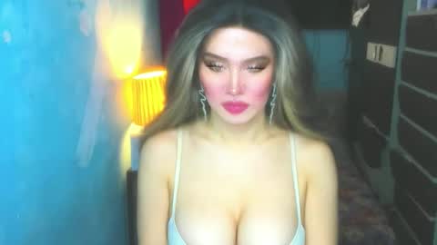 Snapshot of hotbabe_tanya chatting on 04-29-26, 02:48 T A N Y A online show from 04-29-26, 02:48