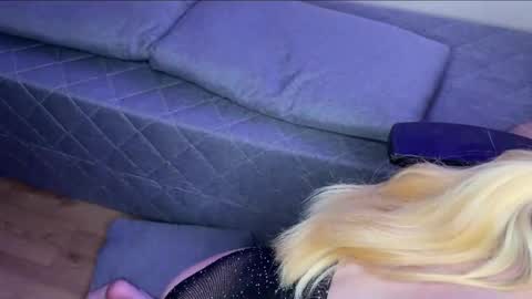Snapshot of hotbabycouple_ chatting on 05-11-26, 04:29 hotbabycouple_ online show from 05-11-26, 04:29
