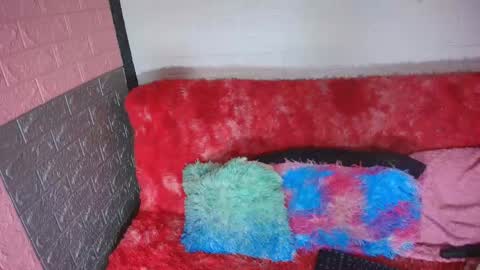 Snapshot of hotcakes_uwu chatting on 06-05-26, 06:52 Hotcakes online show from 06-05-26, 06:52