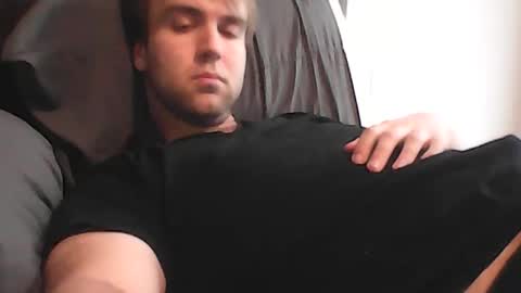 hotcanadianguy94 online show from 07-04-26, 02:29